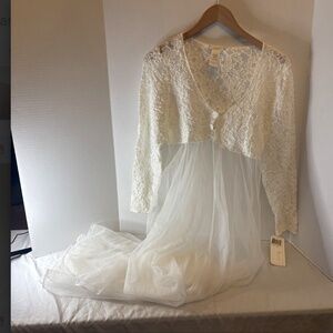 Vintage Val Mode Lingerie Bridal Lace Sheer Lingerie Nightgown Lace Robe Med NWT